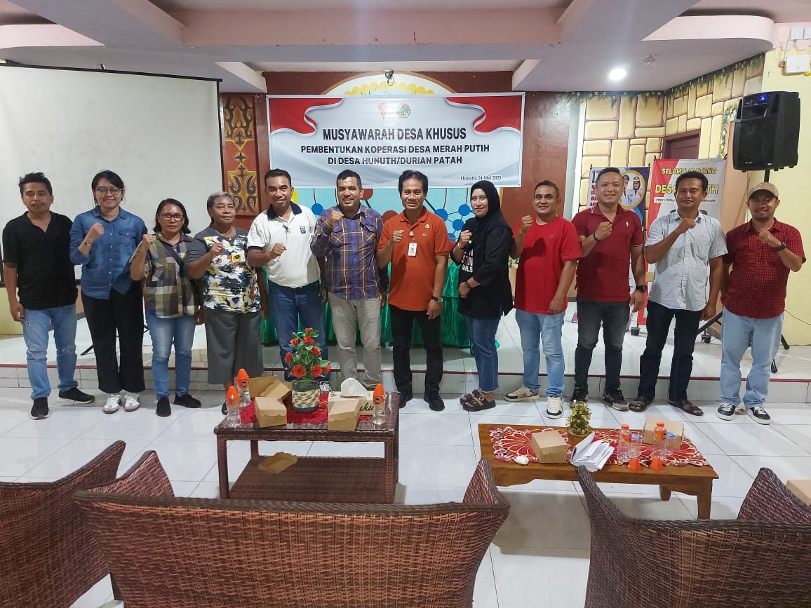 Foto Bersama Pengurus dan Pengawas Terpilih